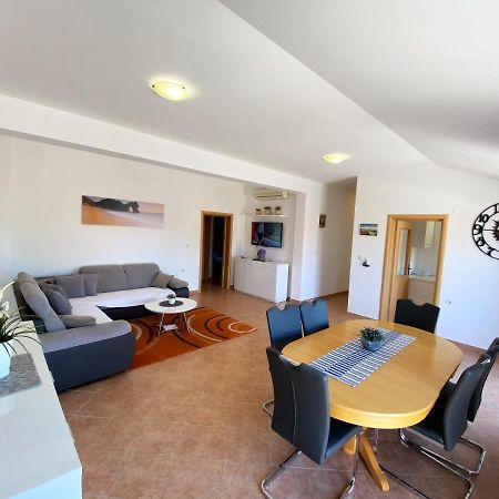 Apartments Saric بيوغْغاد نا موغو المظهر الخارجي الصورة