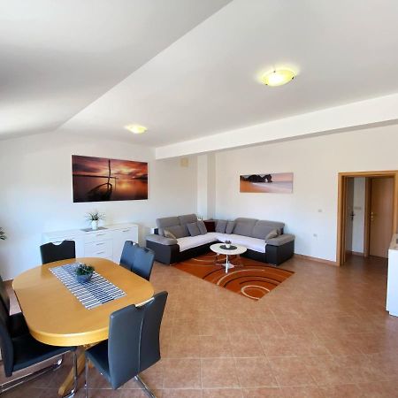 Apartments Saric بيوغْغاد نا موغو المظهر الخارجي الصورة