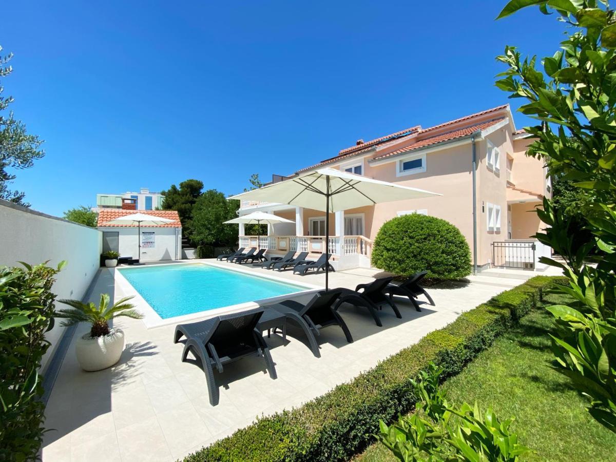 Apartments Saric بيوغْغاد نا موغو المظهر الخارجي الصورة