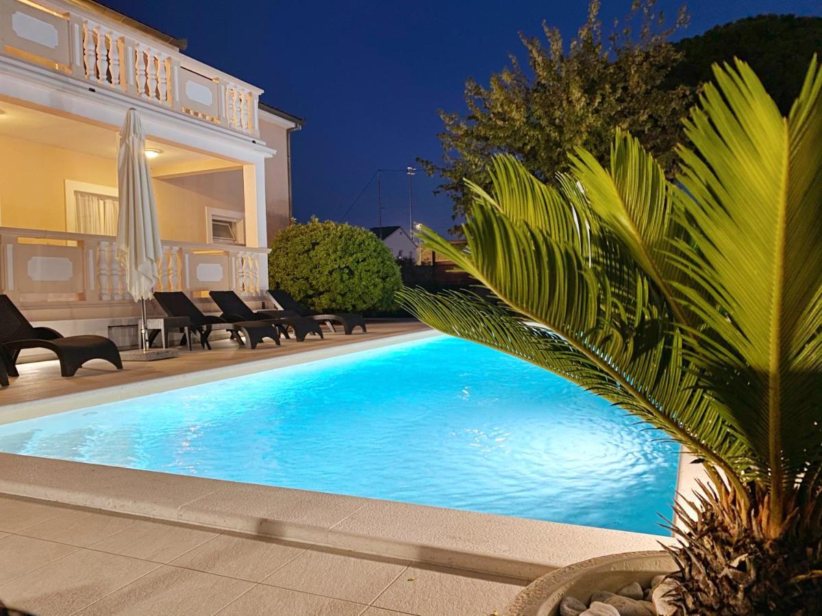 Apartments Saric بيوغْغاد نا موغو المظهر الخارجي الصورة