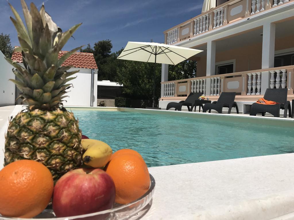 Apartments Saric بيوغْغاد نا موغو المظهر الخارجي الصورة