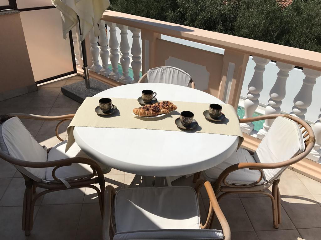 Apartments Saric بيوغْغاد نا موغو المظهر الخارجي الصورة